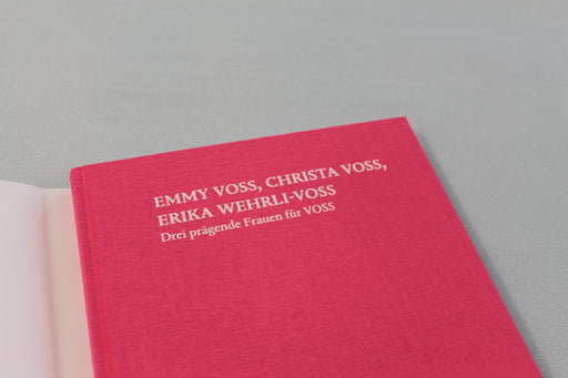 Emmy Voss, Christa Voss, Erika Wehrli-Voss. | Drei prägende Frauen für VOSS